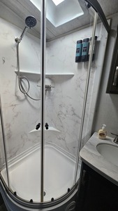 Loveys Place Photo 1