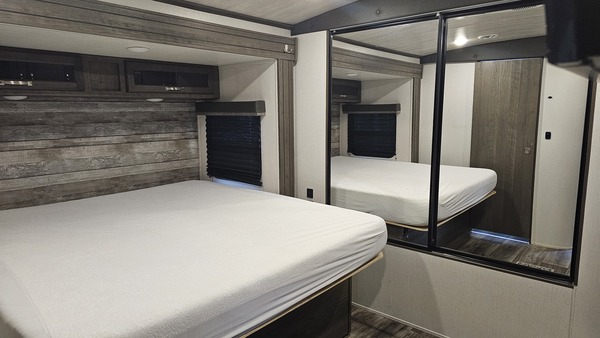 Loveys Place Photo 6