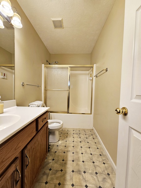 Eagle Bluff Condominium #1 Photo 1