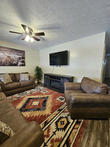 Eagle Bluff Condominium #1 Photo 3