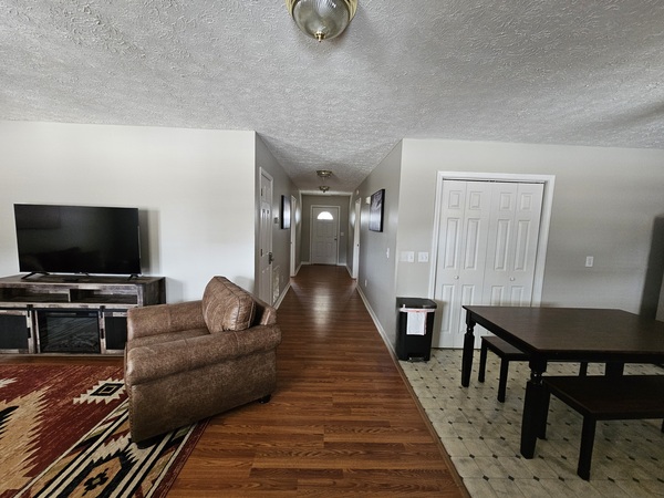 Eagle Bluff Condominium #4 Photo 11