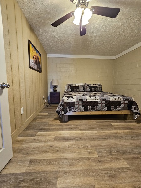 Eagle Bluff Condominium #6 Photo 6