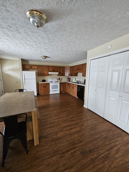 Eagle Bluff Condominium #7 Photo 2