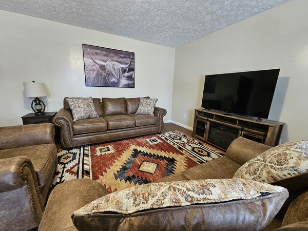 Eagle Bluff Condominium #7 Photo 3