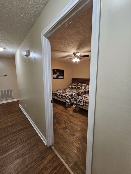 Eagle Bluff Condominium #7 Photo 6