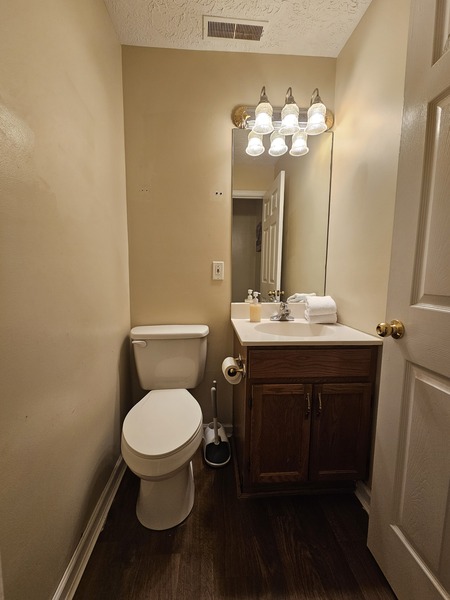 Eagle Bluff Condominium #7 Photo 9