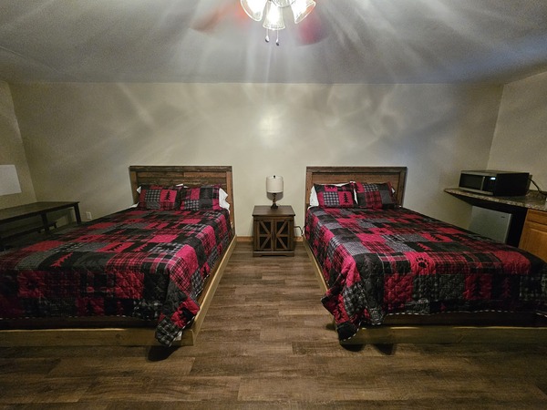 Eagle Loft Suites 2 Queen Beds Photo 1